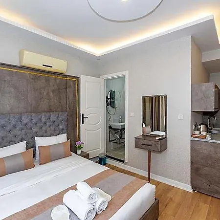Hotel Brand