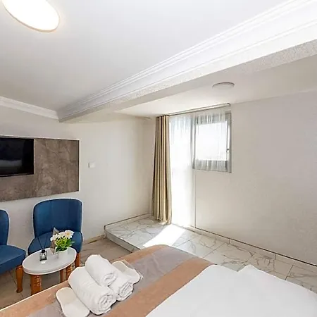 Hotel Brand